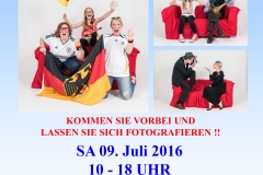 Plakat zur Aktion "Rotes Sofa" des Fotoclub Wolfratshausen in Kooperation mit dem Atelier Roswitha Muth