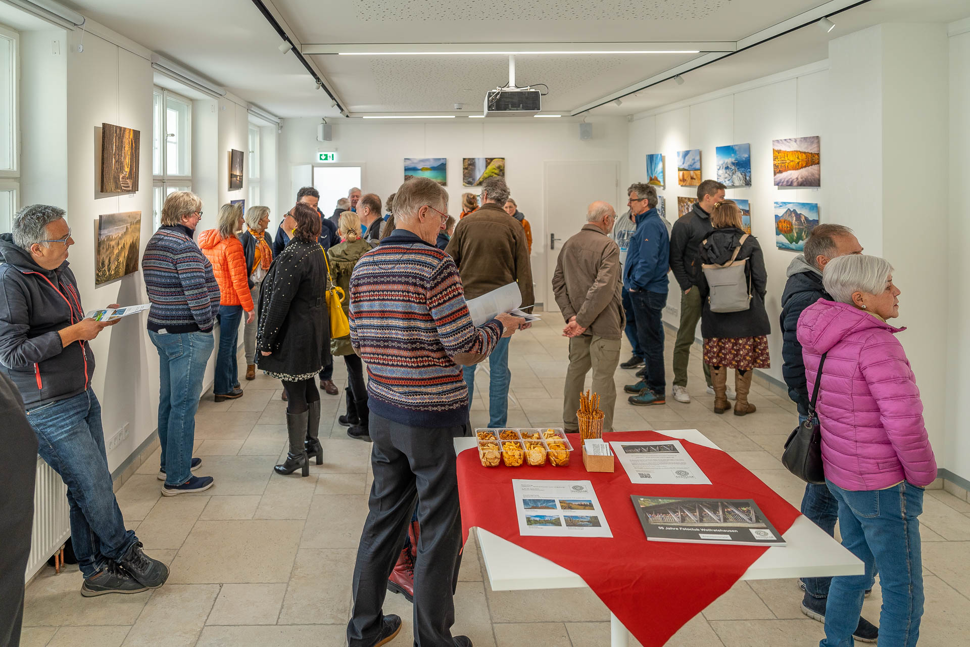 Vernissage "Dahoam - Wolfratshausen und Umgebung" vom Fotoclub Wolfratshausen - © Andy Ilmberger
