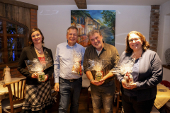Die Sieger zum Bild des Jahres (v.l.n.r.): Helga Orterer (Platz 3), Stefan Ißmer (Platz 1), Andy Ilmberger (Platz 2) und Sandra Ilmberger (Platz 3)