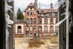 Platz 37 Farbe: "Drei Zimmer, Küche, keine Fenster" (Sandra Ilmberger)
