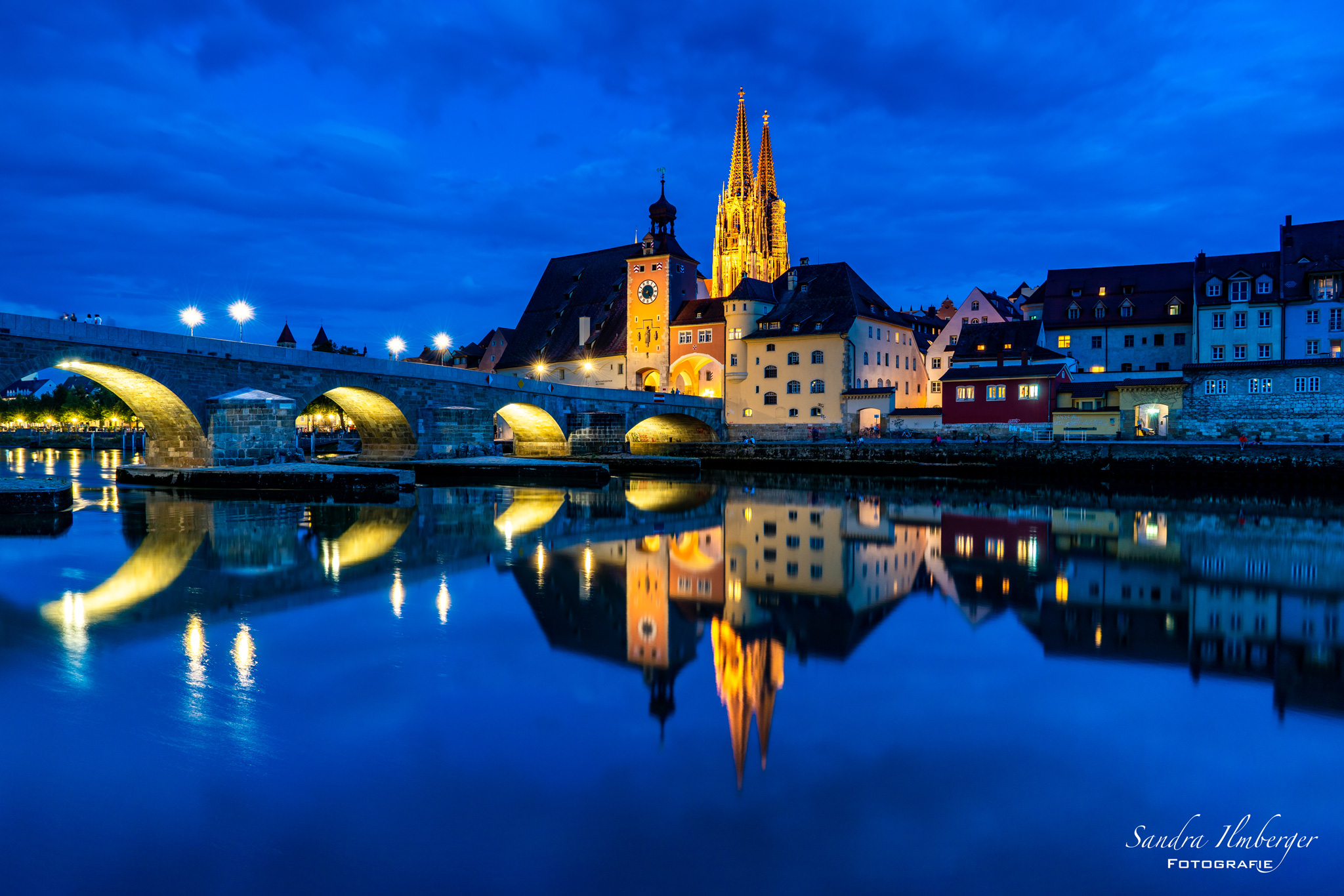 Regensburg by Night (Foto: Sandra Ilmberger)
