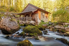 Mühle am Gollinger Wasserfall von Ingrid Bechler