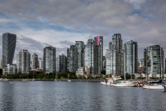 Skyline Vancouver vom False Creek aus  (Foto: Andreas Ochsenkühn)