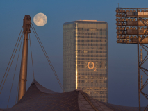 Vollmond am Olympiapark München (Foto: Katja Pohl)