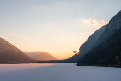 Sonnenuntergang am Sylvensteinspeicher (Foto: Katja Pohl)