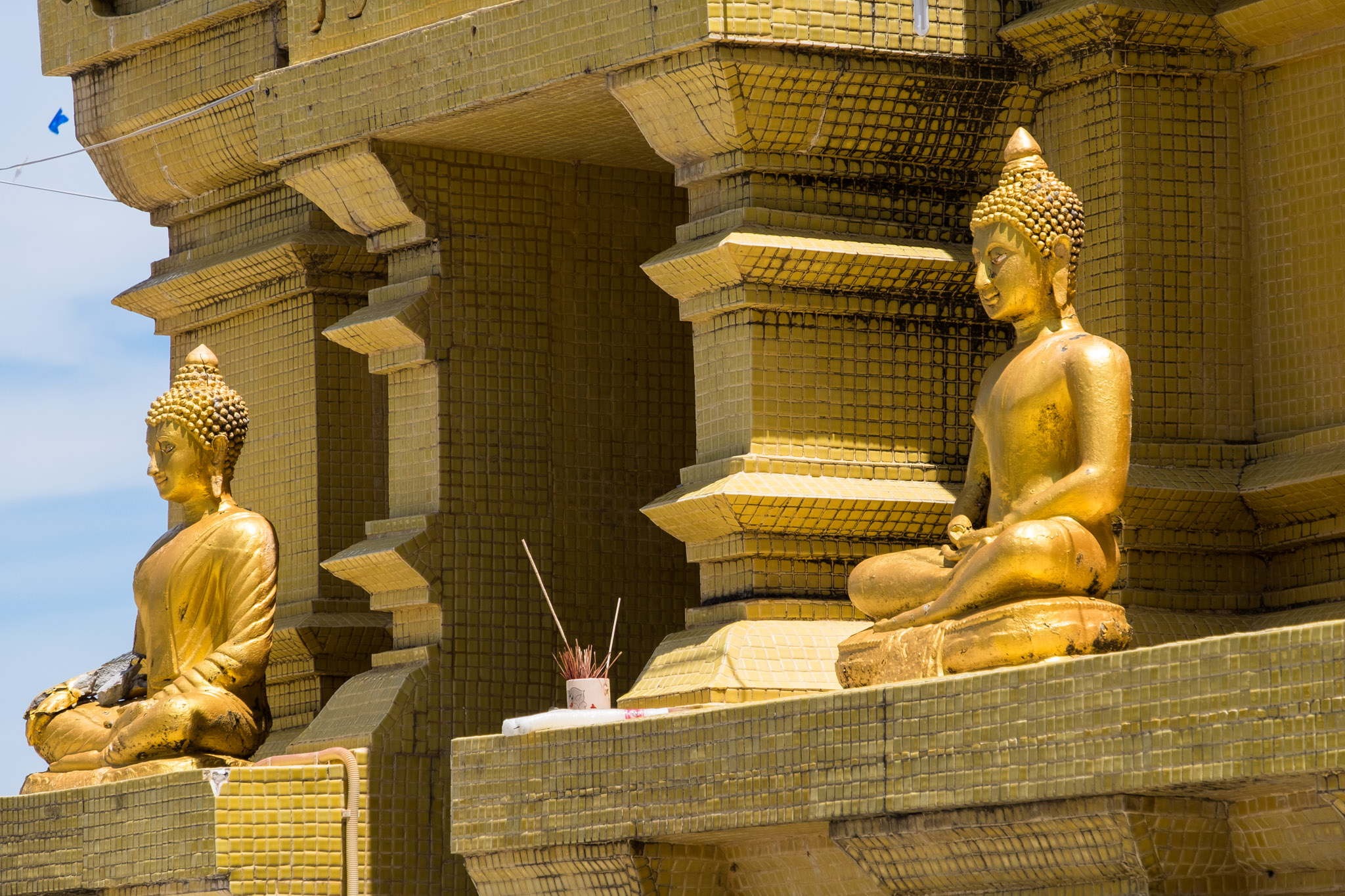 Goldene Buddhas (Foto: Birgit Rilk)