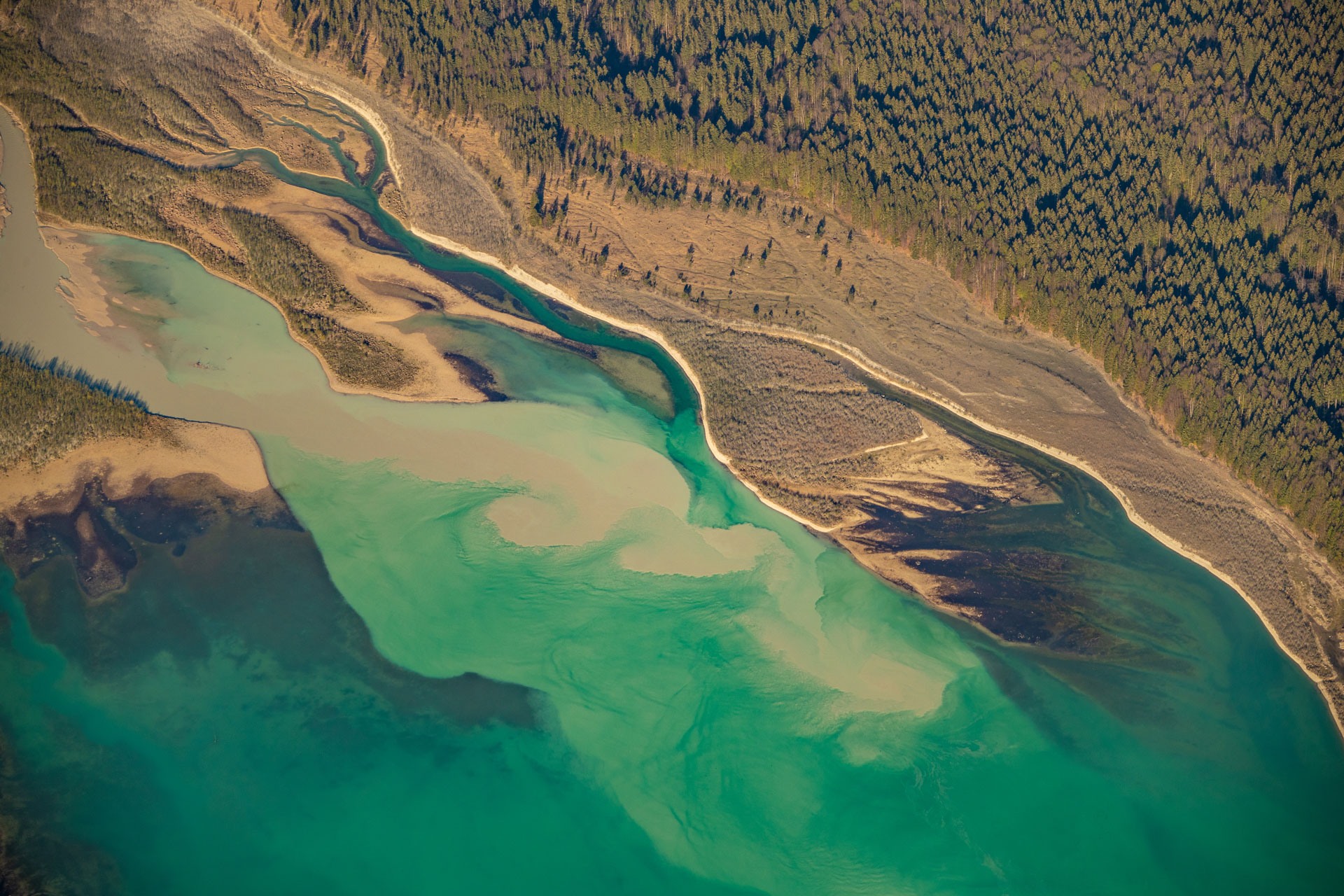 Die "Wilde Isar" aus der Luft - fotografiert von Karl Seidl